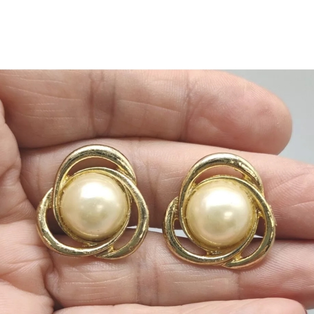 Vintage clip on earrings